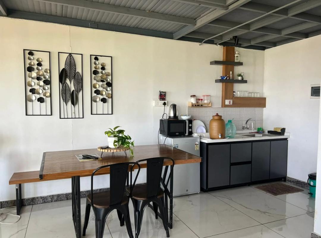 Casita Wild Root Stay